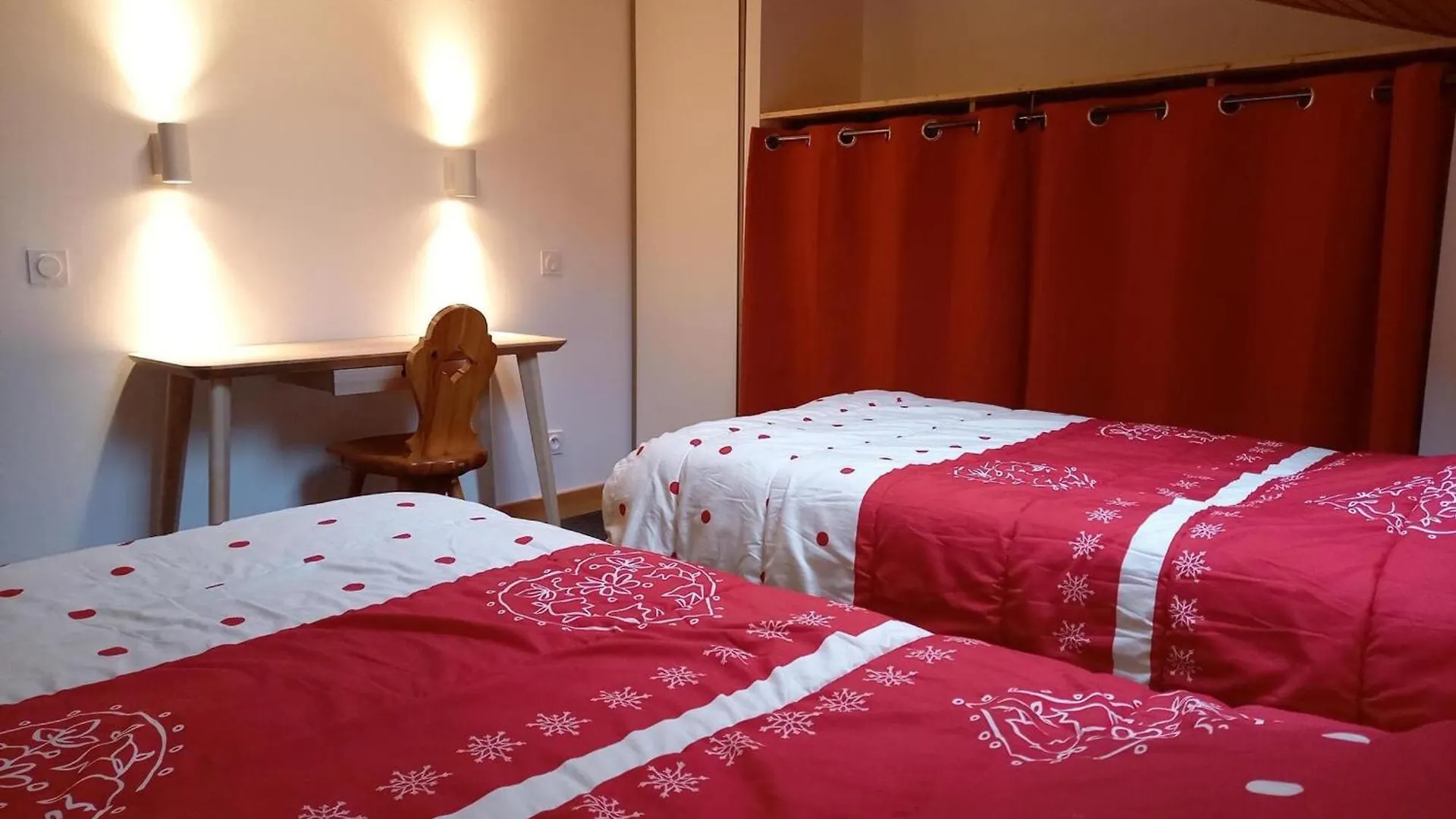 Chalet Chaleureux A Chatel - Ideal 6 Pers, 3 Pieces, Proche Telesiege, Wifi, Balcon Sud, Garage - Fr-1-676-21